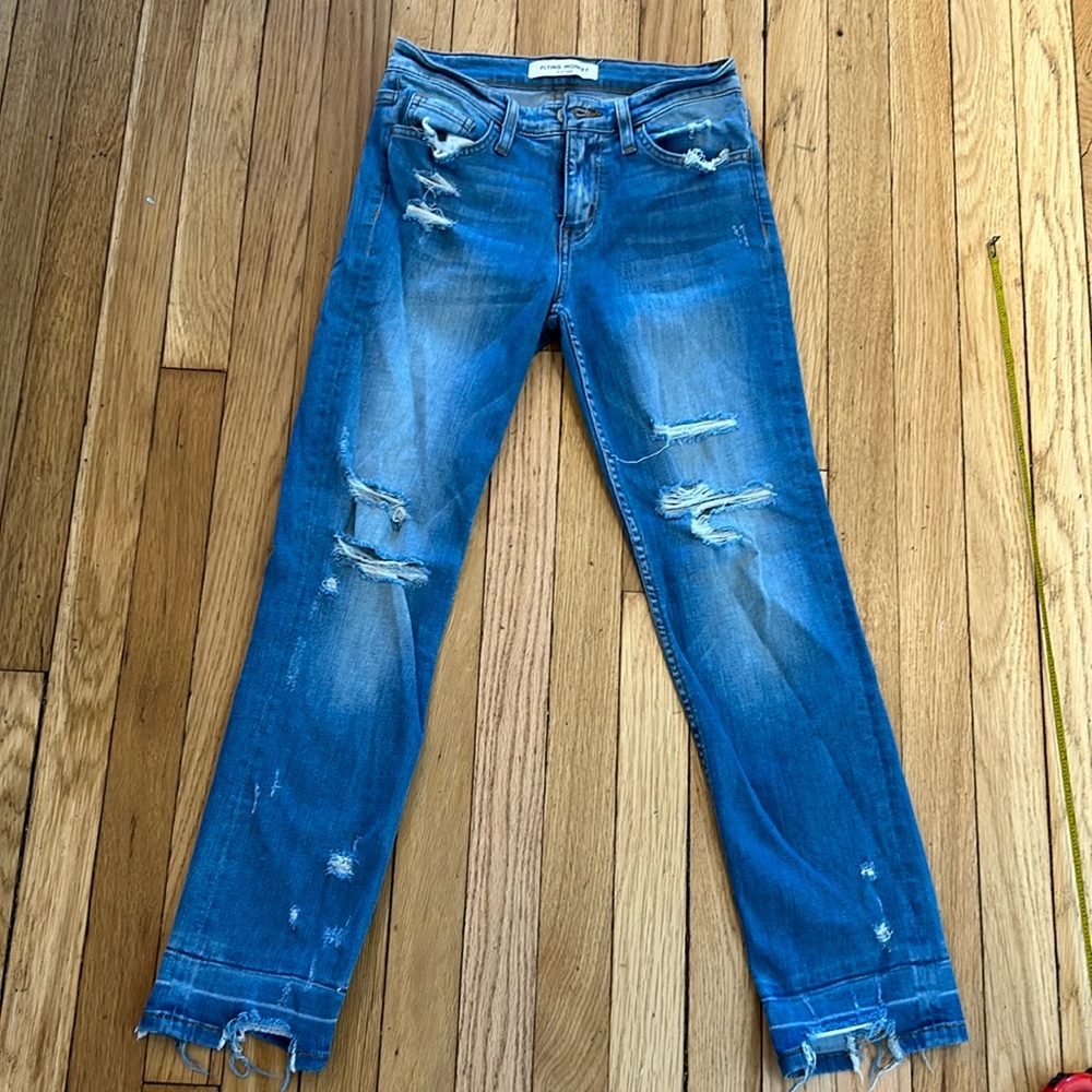 Flying Monkey Distressed Fray Bottom Size 25